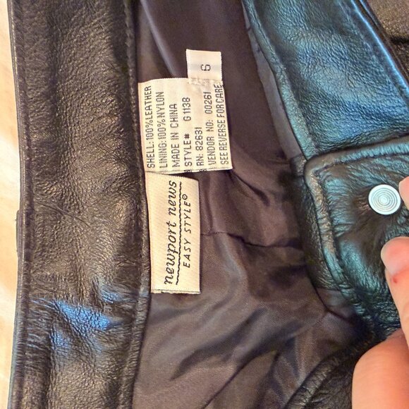 Newport News 100% Leather Flare Pants - Picture 6 of 7